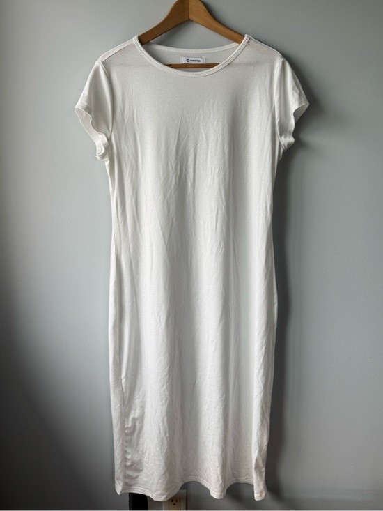 wenrine Dresses & Skirts - (L) Wenrine Clean White long dress
